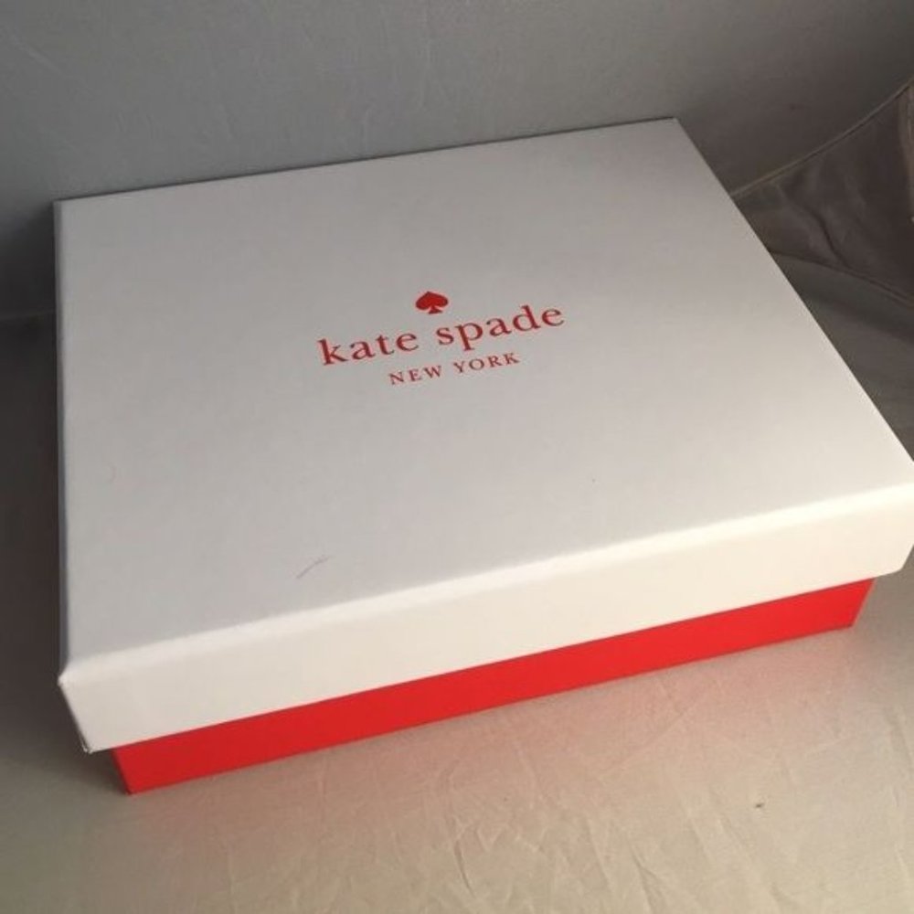 Kate Spade small white Red Gift Box NEW